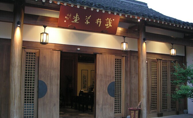 開一家真正的土菜館，可能比西餐廳還難