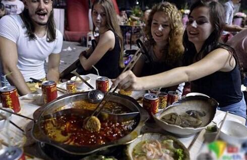 火鍋當選國民美食，“她經濟”成重頭戲|餐飲界