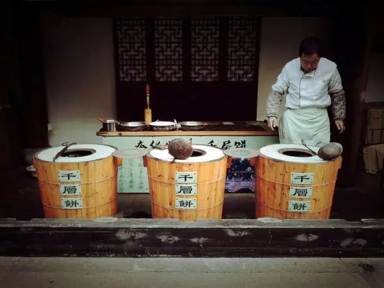 對餐飲一竅不通的他竟把餐館做出了名氣！