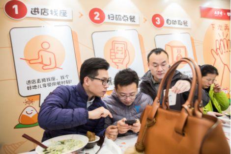 營業(yè)額漲逾40%、人效翻3倍！詳細(xì)解剖五芳齋無人智慧餐廳是如何誕生的